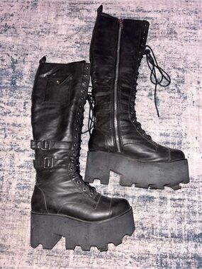 Current Mood Jane Doe Platform Boots